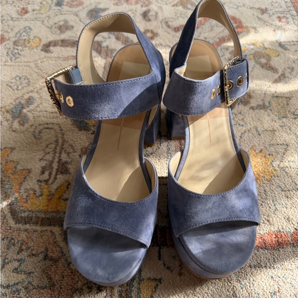 DV by Dolce Vita Blue Suede platform heels like new - Picture 3 of 3